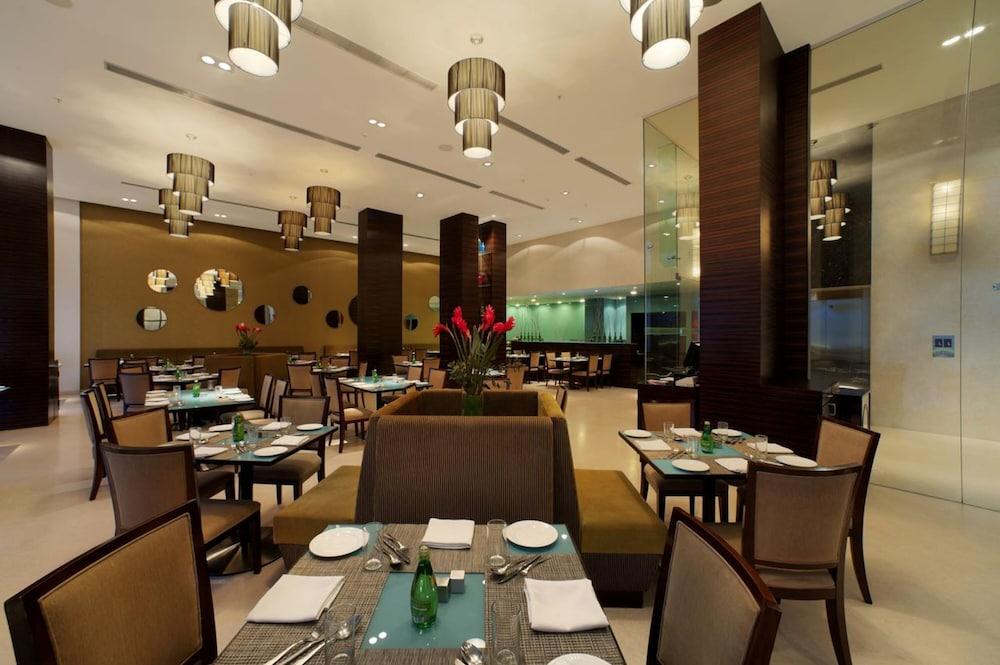 Hotel Radha Regent, Chennai Exterior foto
