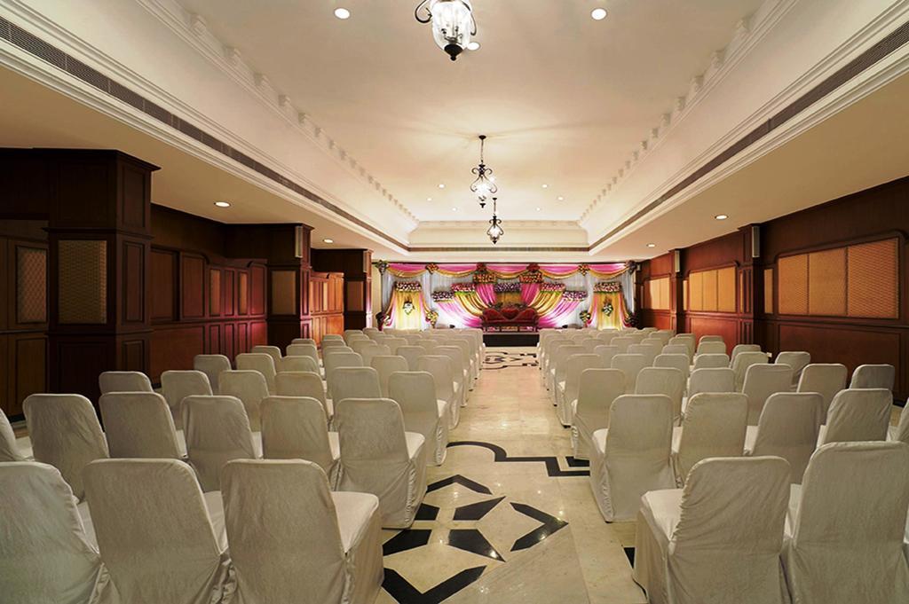 Hotel Radha Regent, Chennai Exterior foto
