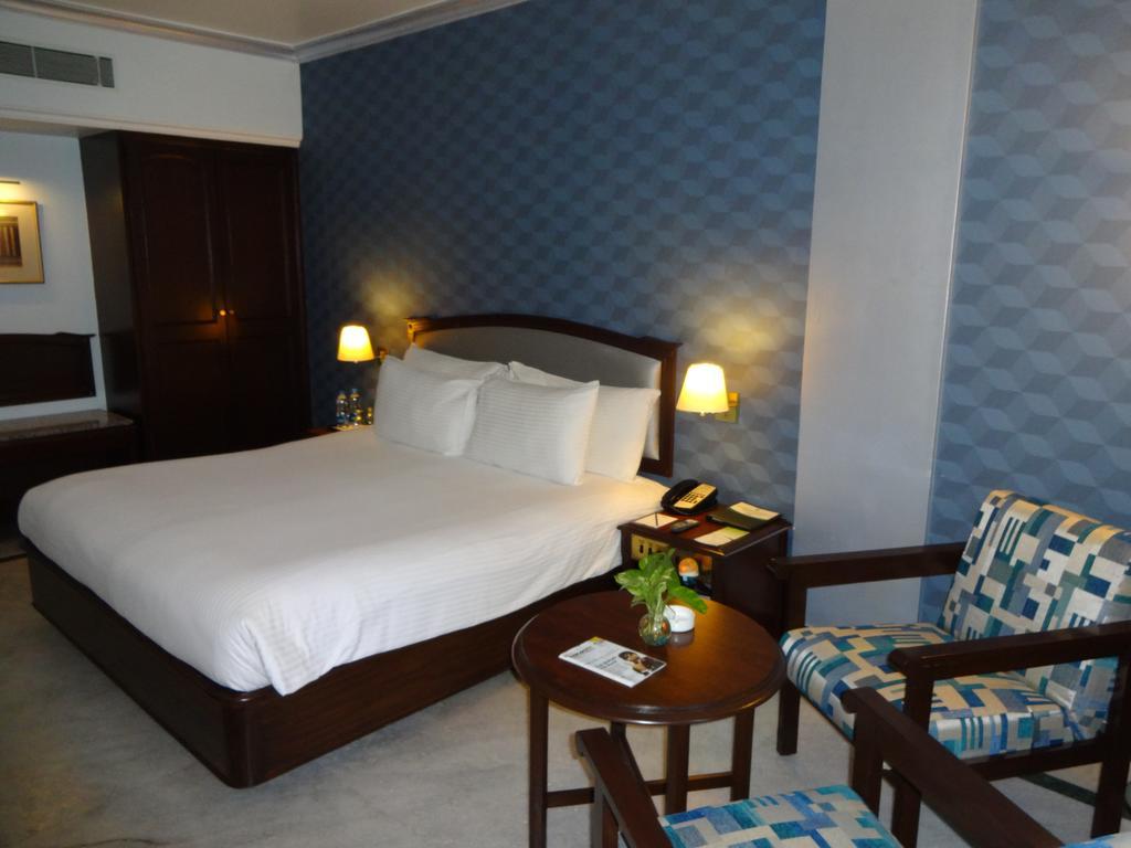 Hotel Radha Regent, Chennai Zimmer foto