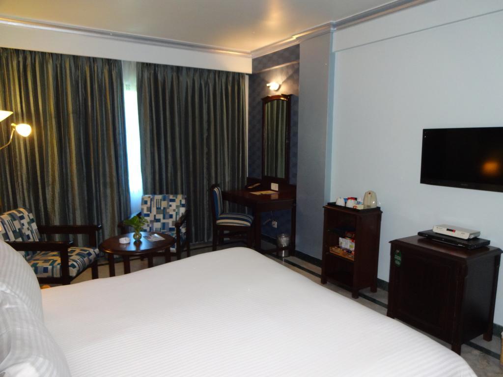 Hotel Radha Regent, Chennai Zimmer foto